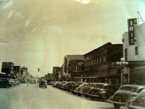 Iris and Lyric Theaters Blackland Prairie Texas, Terrell Texas, North Sea Texas Movie, Tyler Texas Downtown, Vintage Pictures, Texas, Quick Saves