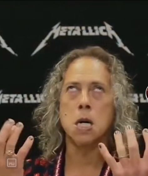 Kirk Hammet Funny Pics, Funny Kirk Hammett Photos, Kirk Hammett Crooked Teeth, Silly Kirk Hammett, Funny Kirk Hammett, Kirk Hammett Silly, Kirk Hammet Funny, Metallica Funny Pictures, Kirk Funny