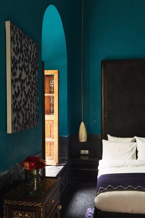 Peacock Blue Bedroom Ideas - Design Corral Dark Teal Paint, Teal Blue Bedroom, Moroccan Decor Bedroom, Peacock Blue Bedroom, El Fenn, Blue Bedroom Ideas, Blue Painted Walls, Fall Blue, Moroccan Bedroom