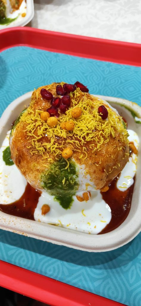 Raj kachori #haldiram #food #taste #sweets Haldiram Snap, Kachori Snap, Haldiram Sweets, Dinner Snacks, Gujarati Food, Gujarati Recipes, Scenery Pictures, Indian Snacks, Driving Pictures