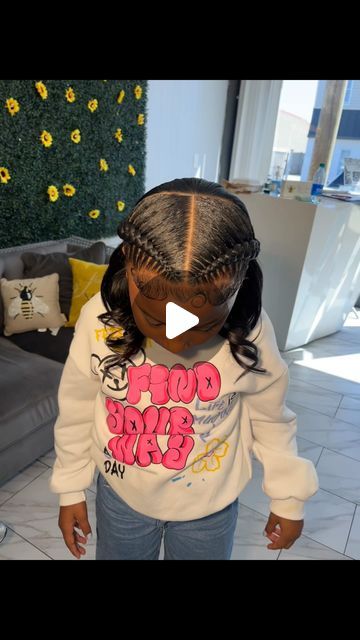 100K likes, 265 comments - versatayle_ on March 20, 2024: "servicing children can be a hassle so here’s 3 things i don’t allow as a braider: • toddlers • kids • children lol 😩 lmaooo i have only 5 kids i make exceptions for and they sit so well! & we have a lovely time, im afraid to open to the public because parents LIEEE (about their child actually sitting) ya kno i hate liarsss☹️😂 & i don’t wanna have to fight w. a bby to get their hair done so id rather not offer the service, as much Kids Quick Weave, Half Up Half Down Kids Hairstyles, Sew In For Kids, Half Up Half Down Kids Hair, Kids Half Up Half Down Hair, Half Up Half Down Braids Kids, Half Braided Half Sew In, Children's Hairstyle, Half Braid