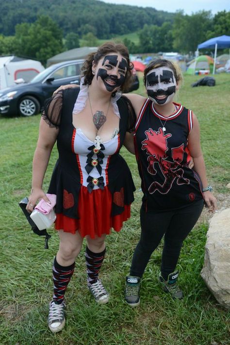 Juggalo Outfit, Juggalette Makeup, Insane Clown Posse Albums, Fashion Over The Decades, Clown Posse, Insane Clown Posse, Insane Clown, Scene Girls, Psychobilly