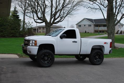 2009 chevy silverodo fully load    1500 Z71 4x4    5.3 v8     7.5 lift kit     35 inch toyo open cuntrys     20 inch xd black monster rims     stright pipe         Read more: http://www.cardomain.com/ride/3327058/2009-chevrolet-silverado-1500-regular-cab/#ixzz2YVbS3HUX Silverado 2009, Chevy Silverado 2014, Chevy Silverado Single Cab, Silverado Single Cab, Electric Car Engine, 2009 Chevy Silverado, 2015 Silverado, Lifted Silverado, 2014 Silverado