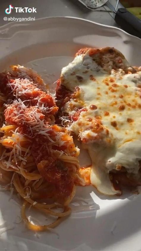 #HealthyFoodMealPlan Tik Tok Meals, Tik Tok Dinner Recipes, Tik Tok Recipes Videos, Tik Tok Recipes, Tictok Recipes, Dorm Meals, Chicken Parm Recipe, Pasta Recipes Easy Fast, Food Advice