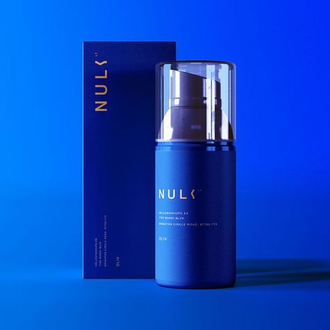 Blue Cosmetic Packaging, Mens Cosmetics, Cosmetics Mockup, Business Card Mockup, Royal Beauty, Product Showcase, Free Mockup Templates, Skincare Packaging, Luxury Cosmetics