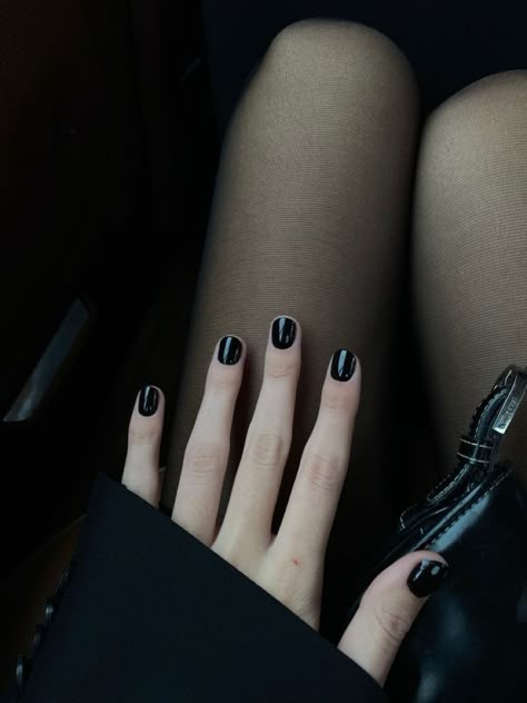 French Manicure Long Nails, Black Nails Short, Nail Vinyls, Black Nail Polish, Grunge Nails, Pretty Gel Nails, Dark Nails, Star Nails, Nails Short