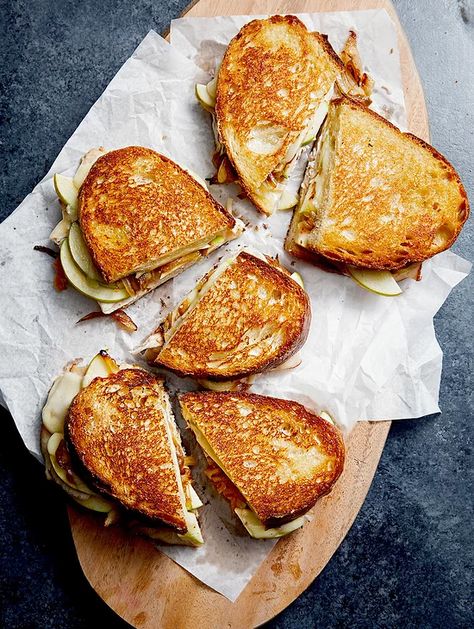 Turkey Apple Grilled Cheese Winter Sandwiches, Fall Sandwiches, Grilled Sandwiches, Sandwiches For Lunch, Food Science, Grilled Cheese Sandwich, Cheese Sandwiches, Food Trends, Breakfast For Dinner