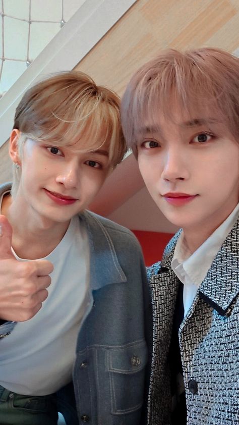 Joshua Jun Seventeen, Junshua Seventeen, Jun Wallpaper Seventeen, Seventeen Members, Moon Junhui, Seventeen Junhui, Seventeen Wallpaper, Vernon Seventeen, Hong Jisoo