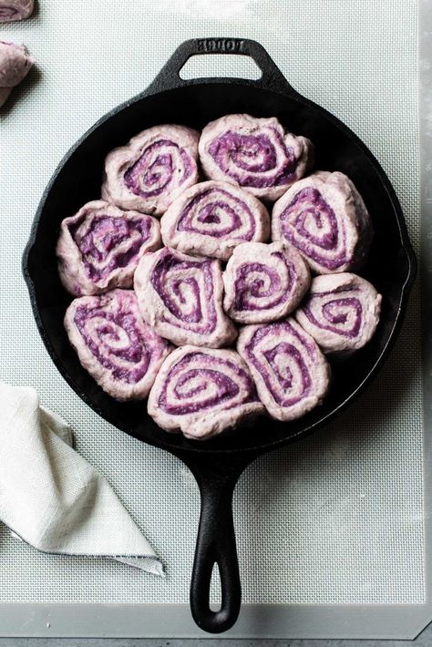 Ube Rolls, Ube Bread, Ube Dessert Recipe, Purple Bread, Coconut Breakfast, Ube Jam, Breakfast Buns, Okinawan Sweet Potato, Ube Recipes