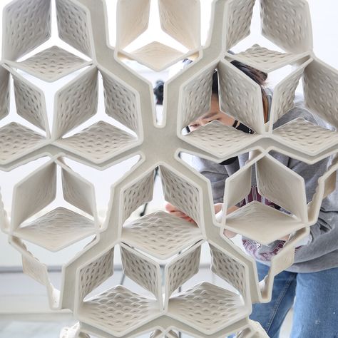 3D-Printed Masonry Wall: The Introduction of Digital Craftsmanship | ArchDaily Masonry Construction, Masonry Wall, Privacy Walls, Digital Fabrication, Timber Structure, Parametric Design, Traditional Ceramics, Clay Wall, Honeycomb Pattern