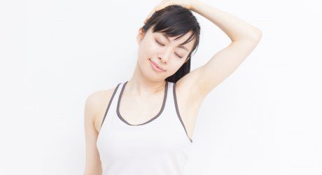 yoga for neck pain Stimulate Vagus Nerve, Quick Yoga, Eyebrow Lift, Best Yoga Poses, Emdr Therapy, Yoga Movement, Neck And Shoulder Pain, Vagus Nerve, Yoga Sequence