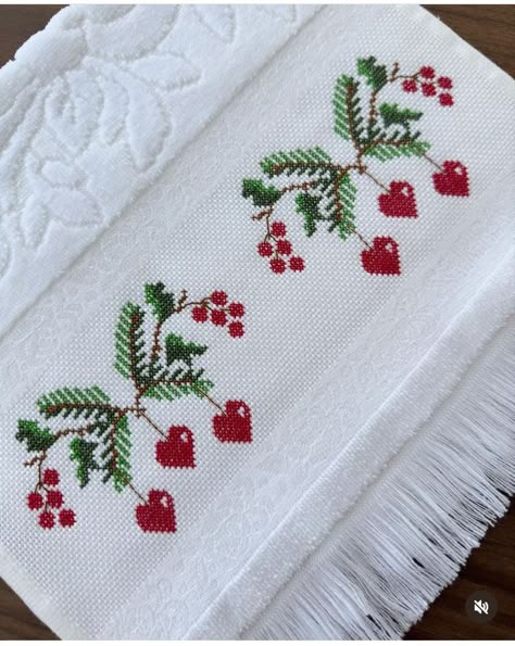 #crossstitch #craftideas #handmade #needlework #embroidery #diycrafts #textileart #boredpanda #artisticexpression #stitching Swedish Weaving Patterns, Cross Stitch Border Pattern, Cross Stitch Geometric, Swedish Weaving, Fillet Crochet, Cross Stitch Love, Hardanger Embroidery, Embroidery Works, Needlework Embroidery