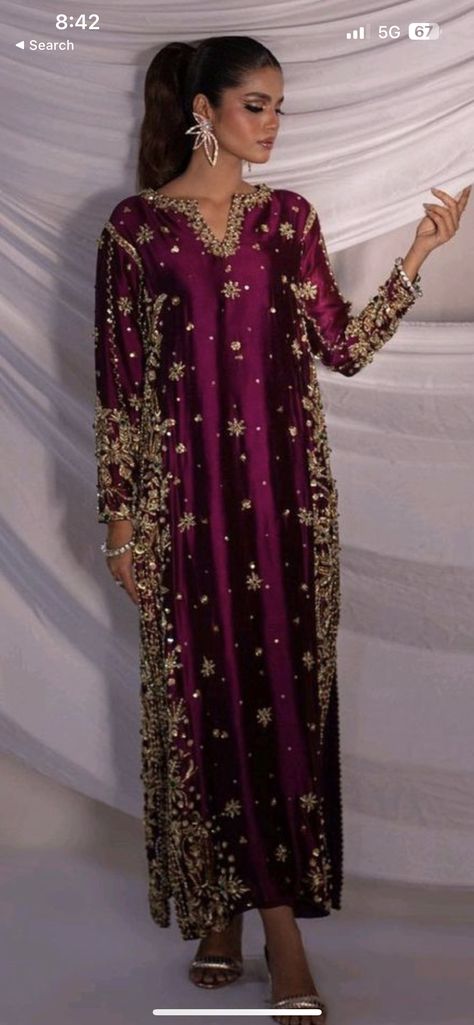 Heavy Wedding Dresses Pakistani, Fancy Velvet Dress, Pakistan Wedding Outfits, Wedding Function Dress, Baraat Dress, Eid Post, Function Dress, Aviation Quotes, Pakistani Party Wear Dresses