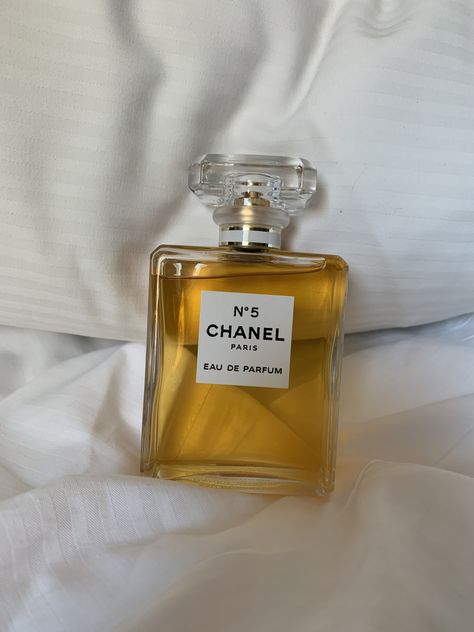 N5 Chanel Perfume, Chanel N 5 Perfume, Chanel N5 Perfume Aesthetic, Coco Chanel No. 5, Chanel N5 Aesthetic, Massie Block Aesthetic, Chanel No 5 Aesthetic, N5 Chanel, Chanel 5 Perfume