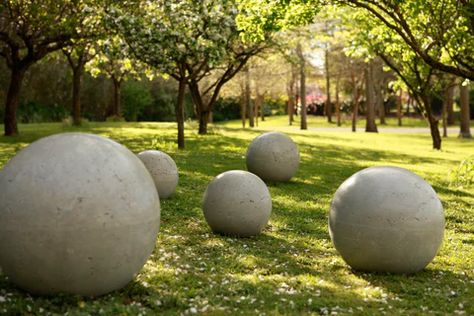 Gallery - Solid Art Garden Ornaments Diy, Concrete Garden Ornaments, Stepping Stone Molds, Garden Spheres, Garden Figures, Garden Balls, Garden Paving, Garden Stepping Stones, Garden Sculptures