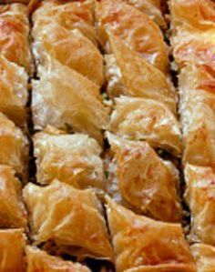 Easy Baklava Recipe, Baklava Recept, Easy Baklava, Greek Pastry, Baklava Recipe Easy, Greek Pastries, حلويات عربية, Coconut Dessert, Baklava Recipe