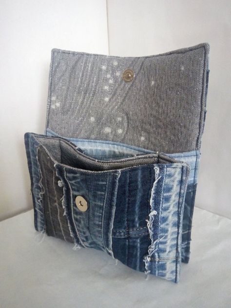 Denim evening clutch, Cosmetic bag for storing cosmetics and medicines made from recycled jeans Clutch Bag Diy, Boro Denim, Diy Clutch Bag, Denim Pouch, Denim Clutch Bags, Denim Wristlet, Blue Jean Purses, Denim Wallet, Jean Purses