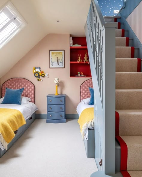 The coolest twin bedroom with upstairs starry playroom. Sooo much love for this one by @studioleat 🙌⁠ ⁠ 📷 @amyharveyphoto | Instagram Bedroom With Upstairs, Upstairs Playroom, Children's Bedroom Ideas, Interior Design Games, Kids Bedroom Designs, Teen Boy Bedroom, Twin Bedroom, Attic Rooms, Shared Bedrooms