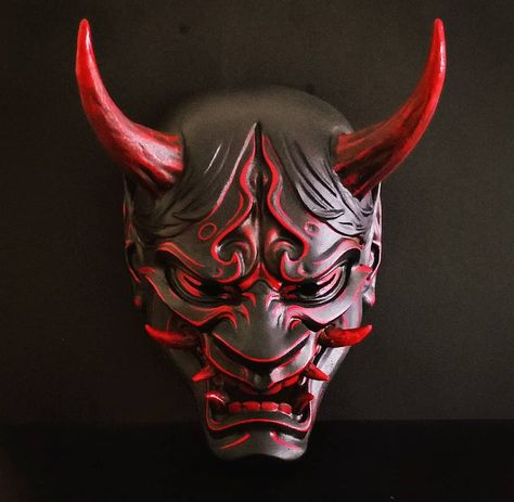 Mascara Oni, Japanese Demon Mask, Japanese Oni Mask, Dark Artist, Hannya Mask Tattoo, Creepy Masks, Anubis Tattoo, Oni Demon, Brown Hairstyles