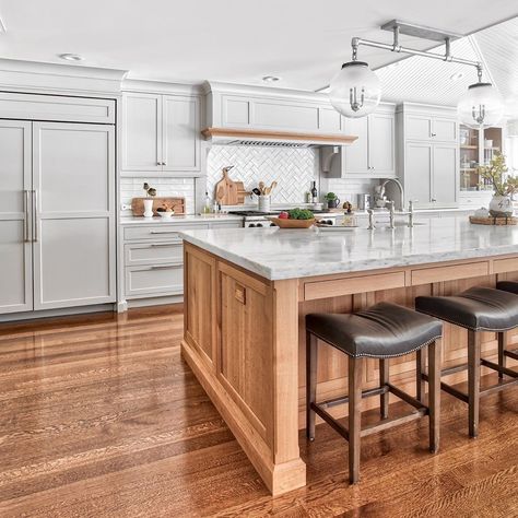 Stonington Cabinetry & Designs on Instagram: “Hey guys, happy almost Friday! Another angle from our Colonial Project- such a warm and cozy family kitchen. See you next week, enjoy the…” Kitchen With Fridge, Family Beach House, Almost Friday, Toll Brothers, Living Room Decor Fireplace, Decor Fireplace, Kitchen Designs Layout, Farmhouse Kitchen Design, Cabinetry Design