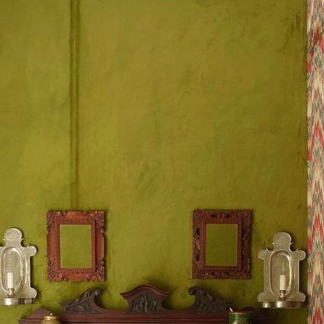 Chartreuse Wall Color, Chartreuse Living Room, Chartreuse Bathroom, Chartreuse Walls, Chartreuse Aesthetic, Tinkerbell Room, Rachel Chudley, Townhome Living Room, Chartreuse Decor