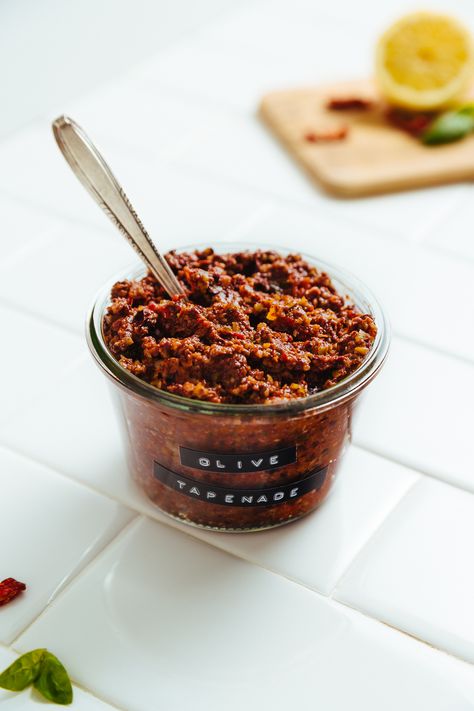 Tomato Tapenade, Vegan Bechamel Sauce, Tapenade Recipe, Hummus And Pita, Minimalist Baker, Olive Tapenade, Sundried Tomato, Sandwich Spread, Vegan Sandwich