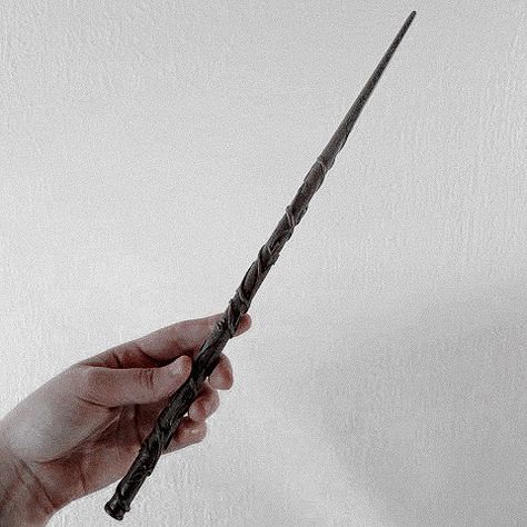 Merula Snyde, Violet Baudelaire, Evan Rosier, Merritt Patterson, Harry Potter Oc, Fantasy Wizard, Blood Art, Harry Potter Wand, Regulus Black