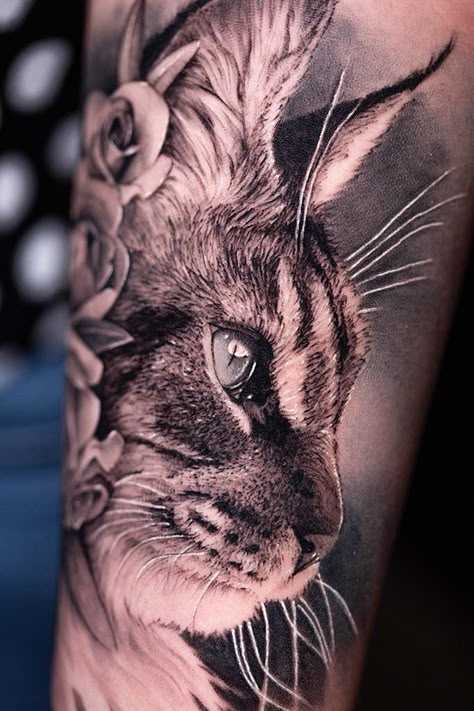 Cat Portrait Tattoos, Portrait Tattoos, Black Cat Tattoos, Omerta Tattoo, Muster Tattoos, Amazing Tattoos, Skeleton Hand Tattoo, Cat Tattoos, Back Of Shoulder Tattoo