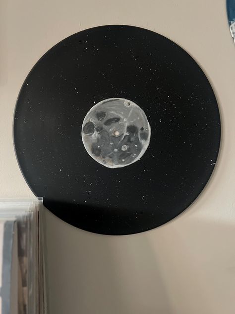 Made to order hand painted moon vinyl record. No vinyl painting is exactly alike, each record is one of a kind! Painting On Vinyl Records, Paint Records, Room Manifestation, Painted Records Vinyl, Vinyl Record Painting Ideas, Painting Records, Record Painting Ideas, Vinyl Record Painting, Vinyl Painting