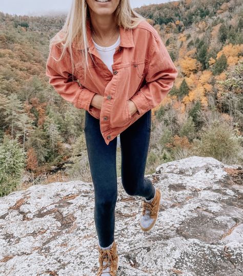 Sorel Suede Boots, Sorel Out And About Boot Outfit, Sorrel Boots Outfit, Sorel Boots Outfit, Sorel Explorer Joan Boot, Sorrel Boots, Sorel Explorer, Cabin Getaway, Sorel Boots