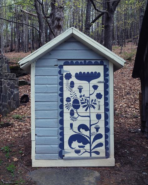 Chook Pen, Painted Shed, Pretty Homes, Garden Mural, Bee Hives, Shed Doors, Door Murals, Garden Area, Outdoor Paint