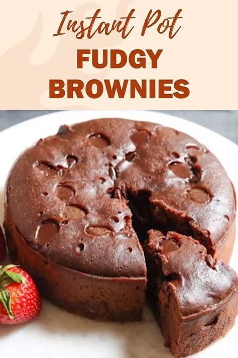 Instant Pot Fudgy Brownies/ to try with a gluten-free flour mix Desert In Instant Pot, Pressure Cooker Brownies, Pressure Cooker Baking, Instapot Deserts Recipes, Instant Pot Baking Recipes, Instant Pot Deserts, Instant Pot Recipes Desserts, Instant Pot Brownies, Pressure Cooker Cake