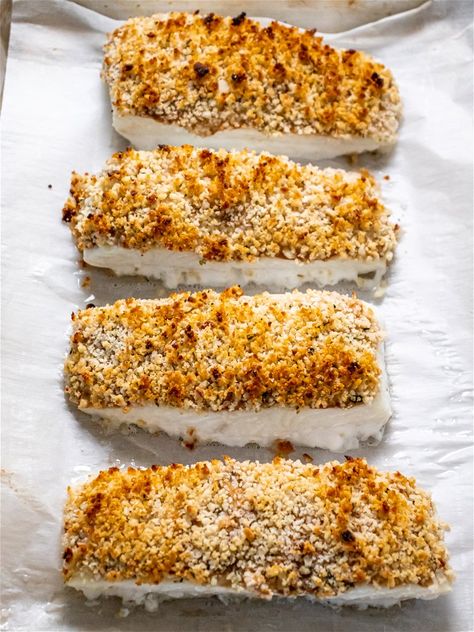 Macadamia Crusted Halibut Recipes, Crusted Halibut, Pecan Crusted Halibut, Nut Crusted Fish Recipes, Walnut Crusted Halibut, Almond Crusted Halibut Recipes, Macadamia Halibut Recipes, Crusted Halibut Recipes Baked, Almond Crusted Halibut