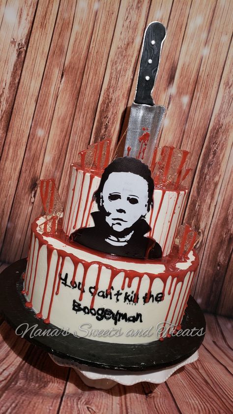 Creepy Halloween Michael Myers the Boogeyman Cake with Bloody Knife and Glass #michaelmyers #halloweencake #boogeyman #bloodycake #halloween #creepycake Halloween Scary Cakes, Michael Myers Themed Birthday Party, Horror Birthday Decorations, Scary Movie Birthday Cake, Michael Myers Party Ideas, Michael Myers Themed Party, Michael Myers Birthday Party Ideas, Michael Myers Cake Ideas, Creepy Halloween Cakes