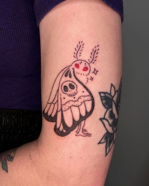 Tattoo Theme Ideas, Moth Man Tattoo Cute, Small Mothman Tattoo, Cute Cryptid Tattoo, Mothman Icon, Mothman Inspired Outfit, Cryptid Tattoo Sleeve, Cute Mothman Tattoo, Mothman Tattoo Simple