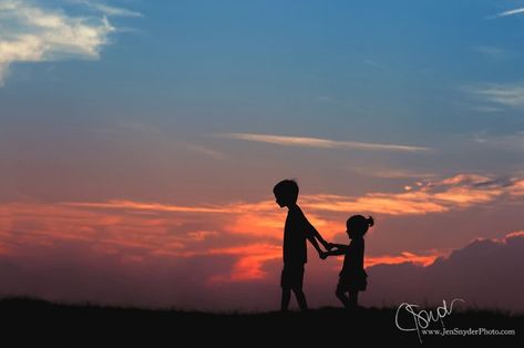 Aesthetic Siblings Brother And Sister Wallpaper, Brother Sister Aesthetic Wallpaper, Brother And Sister Silhouette, Brother And Sister Aesthetic Photography, Brother Sister Silhouette, Sibling Love Aesthetic, Siblings Brother And Sister Aesthetic, Brother And Sister Wallpaper, Sister And Brother Aesthetic