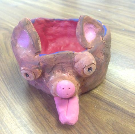 5th and 6th grade Pinch Pot Animal Heads - Gaeddert art room Pinch Pots Animals, Animal Pinch Pot Ideas, Ceramic Pinch Pots Animals, Pinch Pots Ideas, Pottery Animals Pinch Pots, Pinch Pot Creatures, Animal Pinch Pots, Clay Animal Pinch Pots, Double Pinch Pot Animals