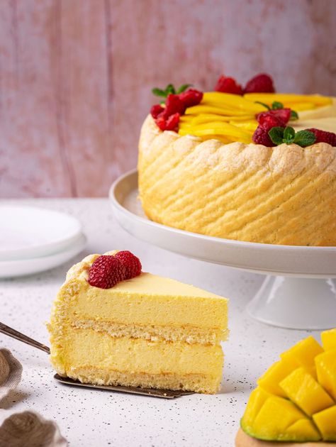 Cake Mango, Mango Mousse Cake, Mango Recipe, Recipe Mango, Mango Dessert Recipes, Mousse Cake Recipe, Cake Filling Recipes, Cake Filling, Mango Mousse