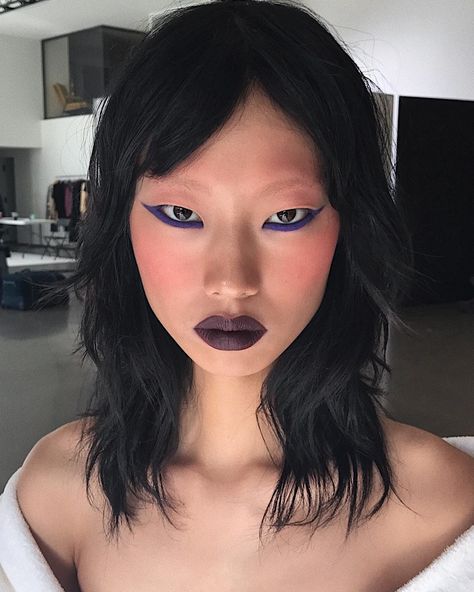 #BTS at the @marcbeauty shoot for the new #LeMarc Liquid Lip Crayon with the striking @hello_kijeong Hung Vanngo, Bold Makeup Looks, Lip Crayon, Bold Makeup, Lip Crayons, Colorful Makeup, Makeup Inspiration, Makeup Tips, Crayon