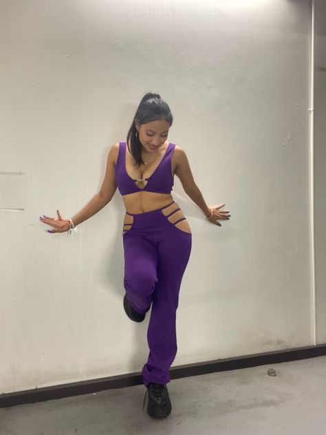 Maddy From Euphoria Costume, Maddy Halloween Costume, Maddie Outfits Euphoria, Madi Euphoria Costumes, Maddy Euphoria Carnival, Euphoria Carnival, Maddy Euphoria Purple Outfit, Maddy Perez Purple Outfit, Maddie Euphoria Purple Outfit