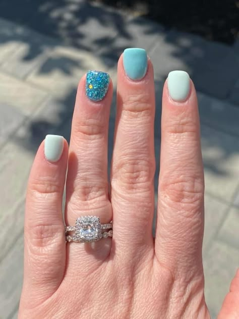 Nails 2023 Trends Summer Beach, Boy Mom Nails, Short Dip Powder Nails Blue, Beach Blue Dip Nails, Short Dip Nails Summer 2024, Summer Dip Nail 2024 Trends, 2024 Summer Dip Nails, Baby Shower Nails Boy, Rockabilly Nails