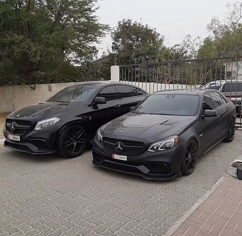 trimed:  Previously local-papi Bentley Auto, Mercedes Auto, Carros Lamborghini, Tmax Yamaha, Luxe Auto's, Aventador Lamborghini, Black Cars, Mercedes Sls, Devils Night