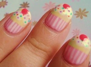 Cupcakes! cute for teens Kawaii Spring Nails, Cutecore Nails, Dessert Nails, Cupcake Nail Art, Cupcake Nails, Food Nails, Her Nails, Fancy Nails, Nail Art Tutorial