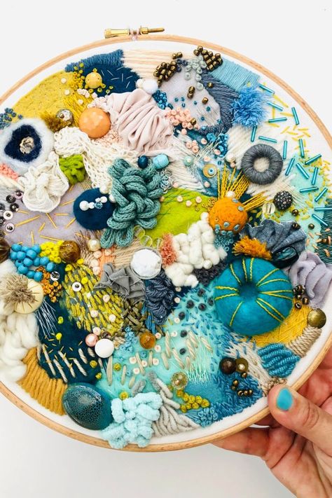 Abstract Embroidery, Textile Art Embroidery, Textiles Artwork, Contemporary Embroidery, Embroidered Art, Hand Embroidery Art, Hand Embroidery Stitches, Modern Embroidery, Embroidery Hoop Art