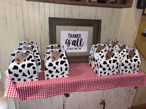 Cow Themed Goodie Bags, Moo Moo Birthday Party, One Cow Birthday, Purple Cow Birthday Party, Cow Birthday Party Favors, Cow Birthday Ideas, Cow Decorations Party, Holy Cow I’m One Food Ideas, Holy Cow Birthday Party Ideas