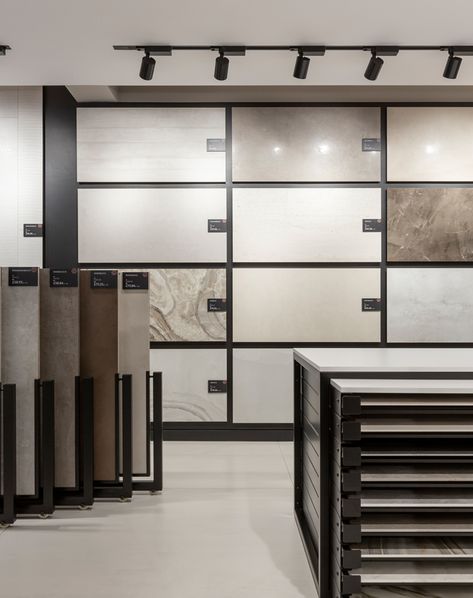 TBK DESIGN | Bathrooms London Flagship Store Design, Tiling Bathroom, High End Bathroom, Design Center Showroom, Tile Display, Tiles Showroom, Virtual Showroom, Showroom Decor, Modern Bathroom Interior