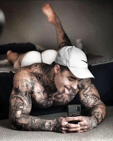 Jakipz Andrich, Jake Andrich, Male Body, Male Model, Tattoos For Guys, Medium Hair Styles, Muscles, Hats, On Instagram