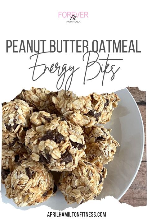 peanut butter oatmeal energy bites Macro Friendly Energy Bites, Oat Bites, Oatmeal Energy Bites, Healthy High Protein Meals, Macro Friendly Recipes, Peanut Butter Oatmeal, High Protein Breakfast, Macro Meals, Protein Breakfast