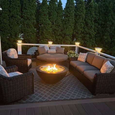 Backyard Decorating, Landscape Design Ideas, Best Above Ground Pool, Lloyd Flanders, Patio Inspiration, Backyard Furniture, Garden Wallpaper, Apartment Patio Decor, Wood Patio