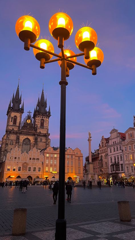 Prague Old Town Square, Prague Nightlife, Prague Aesthetic, Prague Photography, Prague Spring, Prague Christmas, Disneyland Parks, Prague Photos, Prague Old Town